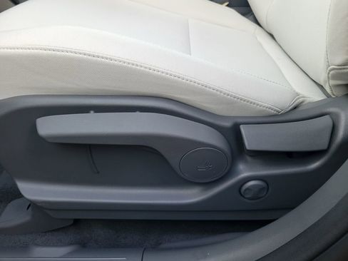 New 2026 Hyundai Santa Fe SE image 15