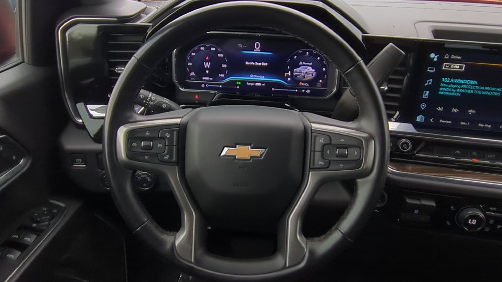 Used 2025 Chevrolet Silverado 1500 LT RWD image 12