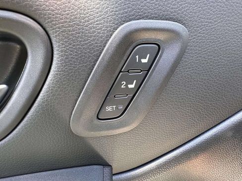 Certified 2025 Honda Pilot TrailSport image 10