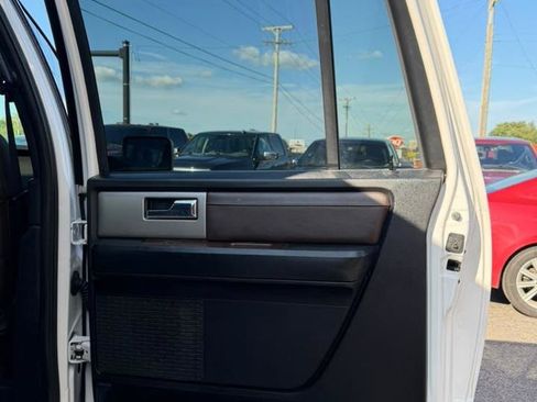 Used 2017 Ford Expedition EL King Ranch AWD/4WD image 21
