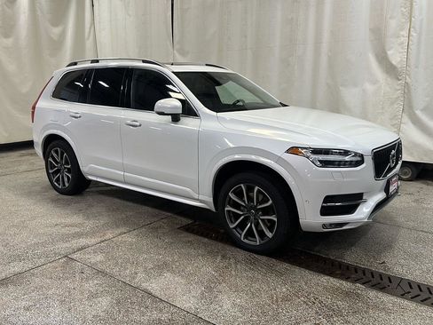 Used 2019 Volvo XC90 T6 Momentum w/ Advanced Package image 7