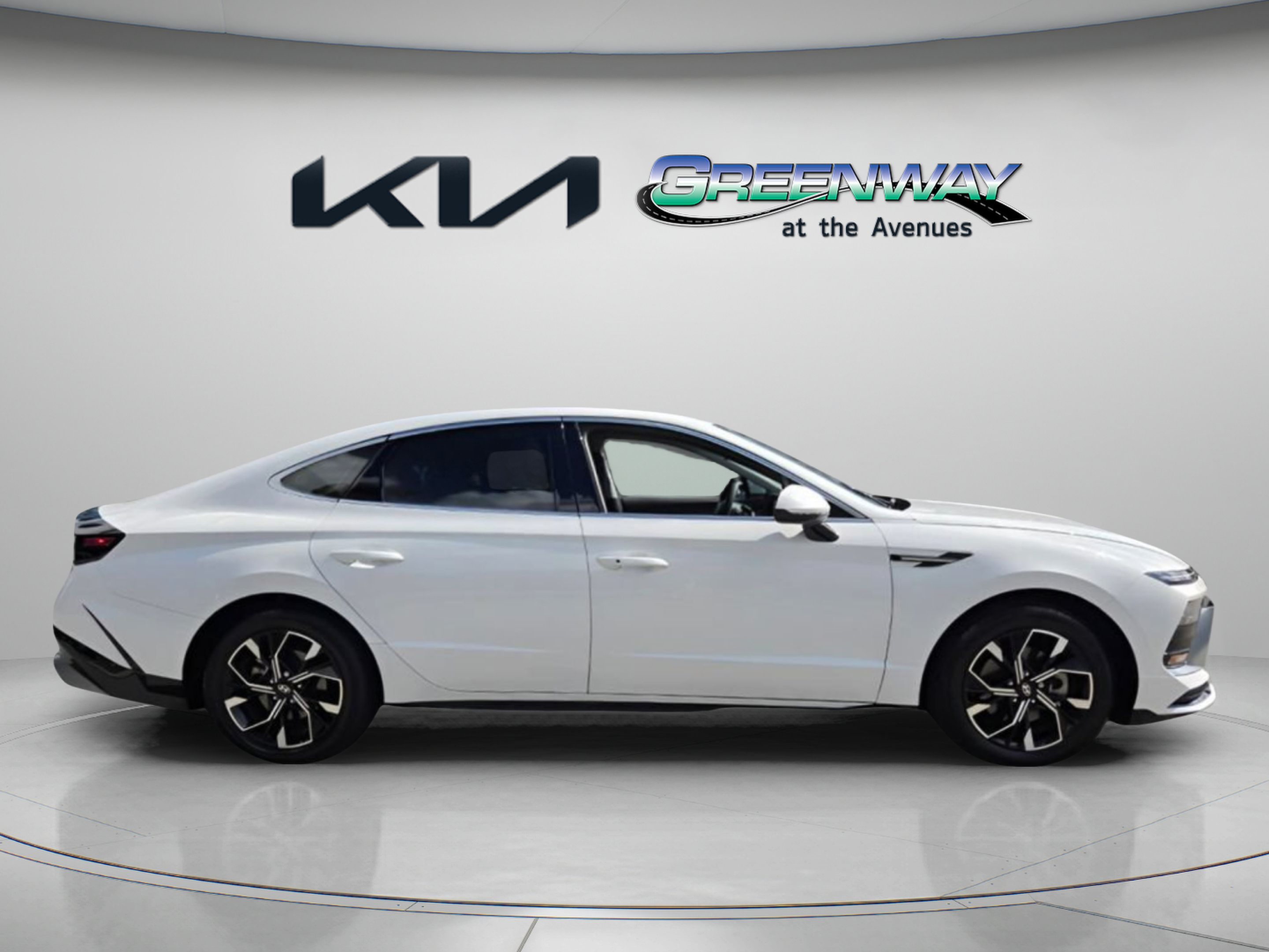 Used 2024 Hyundai Sonata SEL FWD image 8