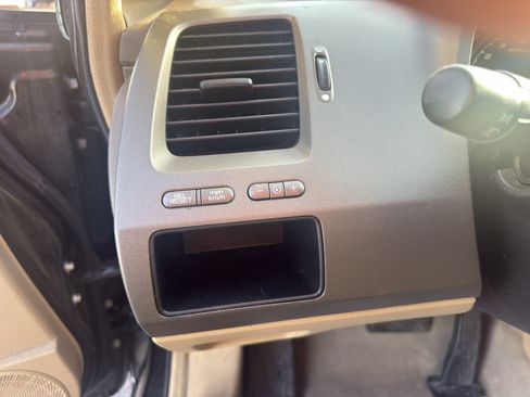 Used 2006 Honda Civic LX image 10