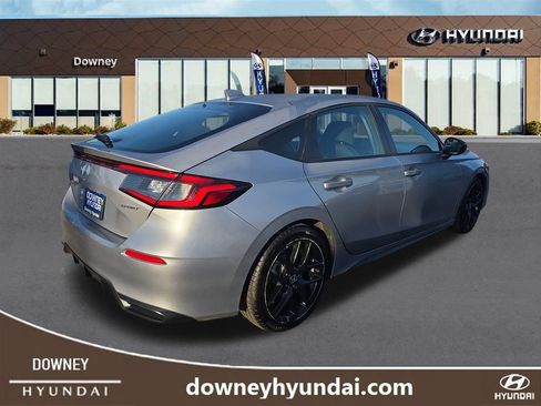Used 2024 Honda Civic Sport image 5