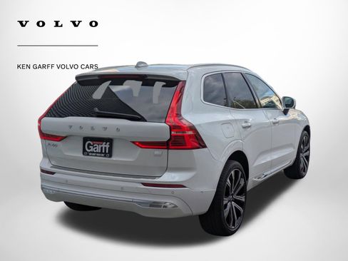 Used 2023 Volvo XC60 T8 Ultimate w/ Climate Package AWD/4WD image 3