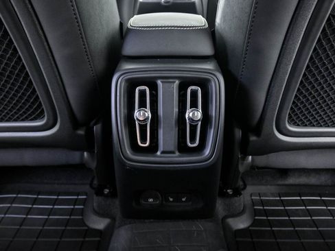 Certified 2023 Volvo C40 P8 Recharge Ultimate w/ Protection Package Premier AWD/4WD image 20