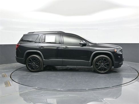 Used 2023 GMC Acadia SLE w/ Driver Convenience Package image 8