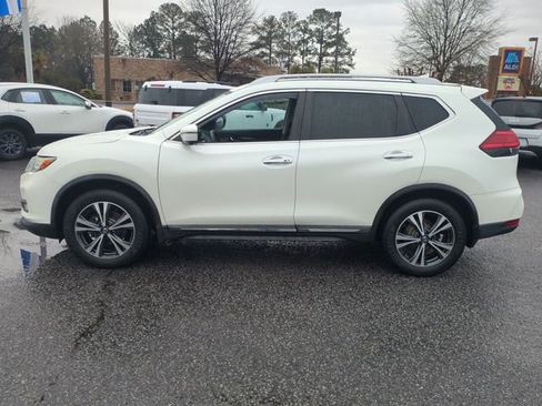 Used 2017 Nissan Rogue SL w/ SL Premium Package image 6