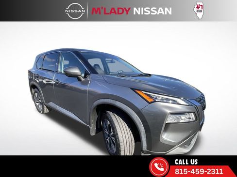 Used 2021 Nissan Rogue SV image 3