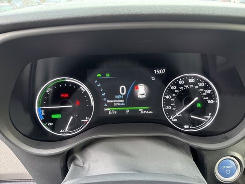 Used 2021 Toyota Sienna Limited image 20