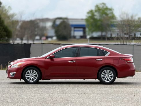 Used 2014 Nissan Altima 2.5 S FWD image 8