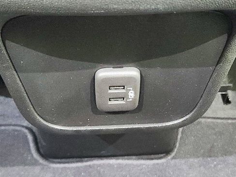 Used 2022 Chevrolet Equinox LT FWD image 23