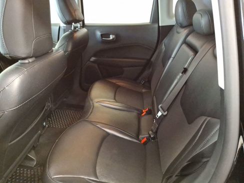 Used 2020 Jeep Compass Latitude image 14