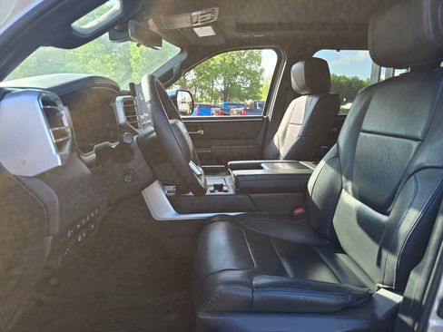 Used 2022 Toyota Tundra Platinum w/ Advanced Package AWD/4WD image 12