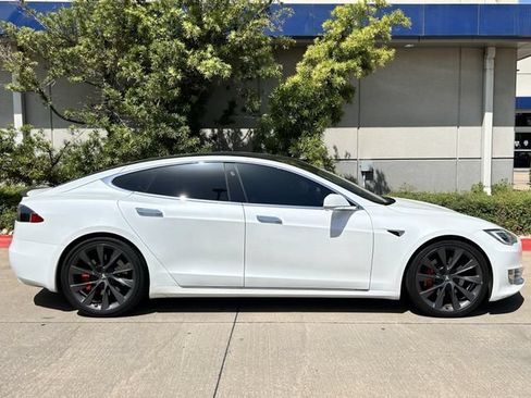 Used 2020 Tesla Model S Performance AWD/4WD image 3
