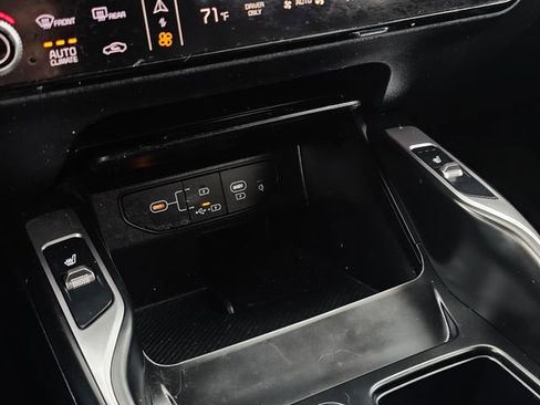 Certified 2025 Kia Sorento EX image 39