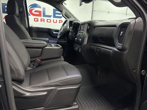 Used 2024 Chevrolet Silverado 1500 Custom image 37