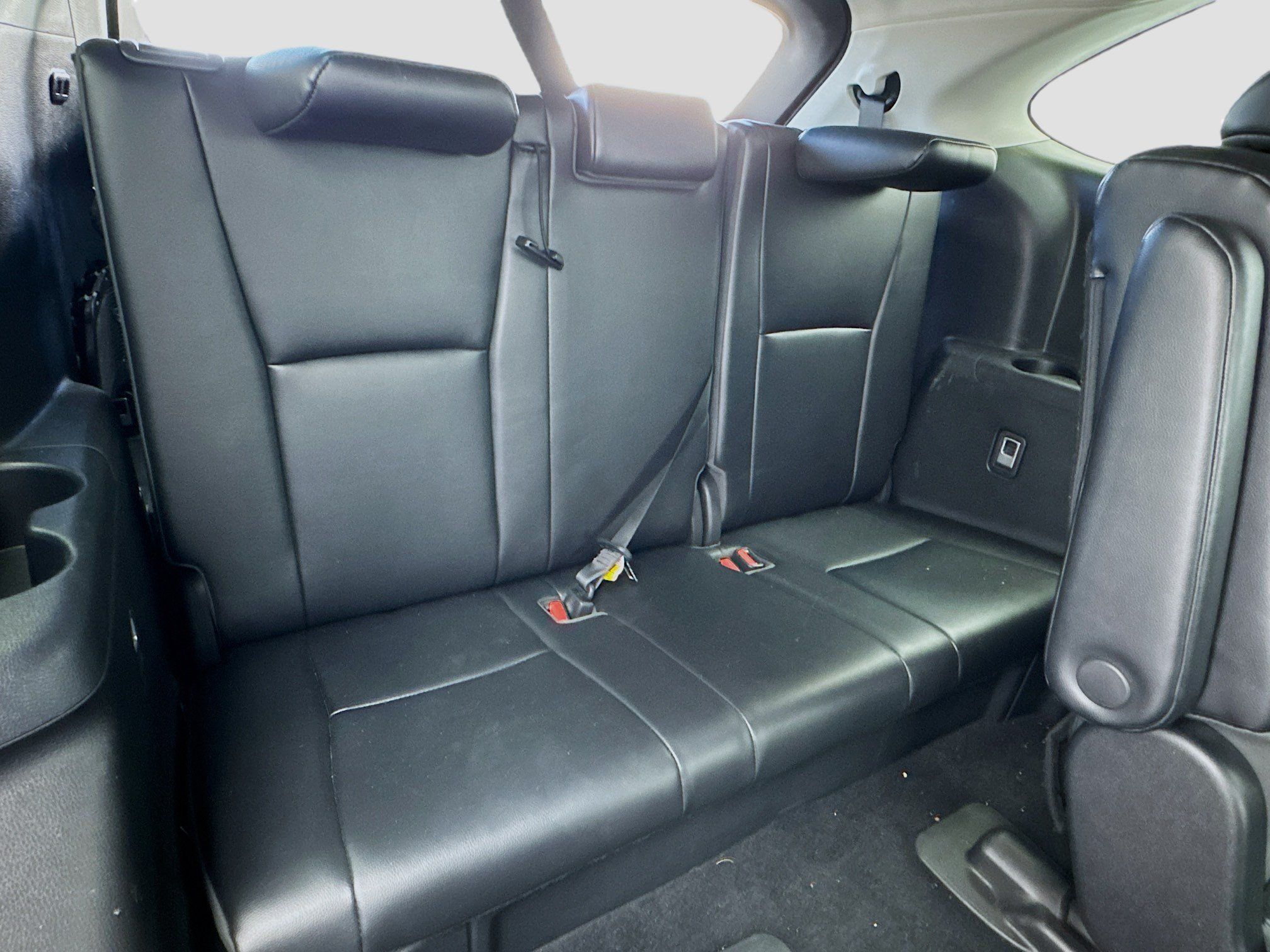 Used 2022 Toyota Highlander XLE FWD image 19