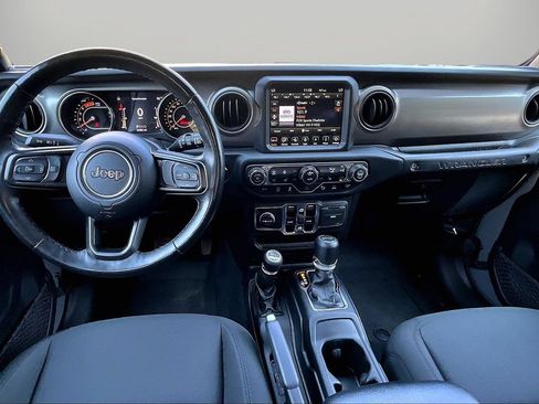 Used 2021 Jeep Wrangler Unlimited Sport AWD/4WD image 15