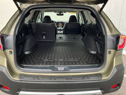 Certified 2025 Subaru Outback Limited w/ Popular Package #2 image 30