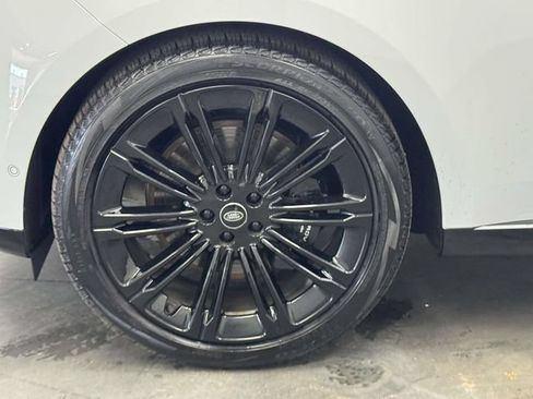 Used 2024 Land Rover Range Rover Long Wheelbase Autobiography AWD/4WD image 55