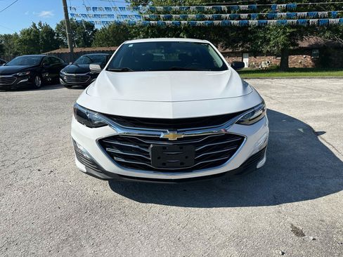Used 2023 Chevrolet Malibu LS FWD image 9