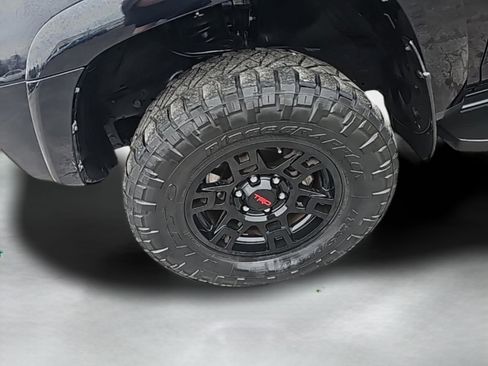 Used 2020 Toyota 4Runner SR5 image 10