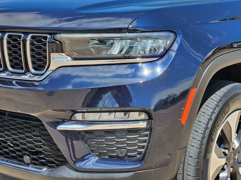 Used 2023 Jeep Grand Cherokee 4WD 4xe w/ Luxury Tech Group II image 10