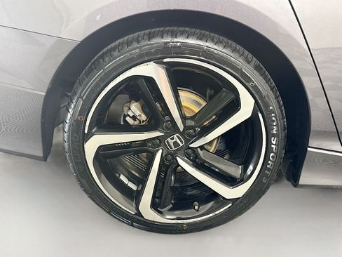 Used 2019 Honda Accord Sport image 33