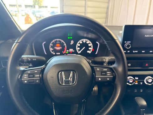 Used 2025 Honda Civic Sport image 23