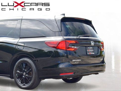 Used 2023 Honda Odyssey Sport image 9