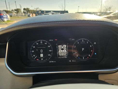 Used 2018 Land Rover Range Rover Supercharged AWD/4WD image 13