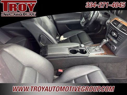 Used 2014 Mercedes-Benz C 250 Sedan image 27