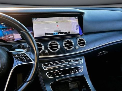 Used 2023 Mercedes-Benz E 350 Sedan image 9