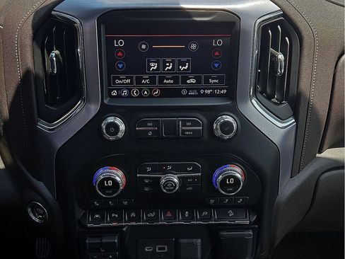 Used 2020 GMC Sierra 1500 SLT w/ SLT Premium Plus Package AWD/4WD image 21
