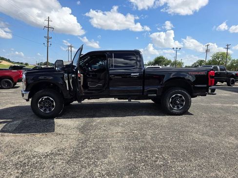 Used 2024 Ford F250 King Ranch w/ Tremor Off-Road Package AWD/4WD image 9