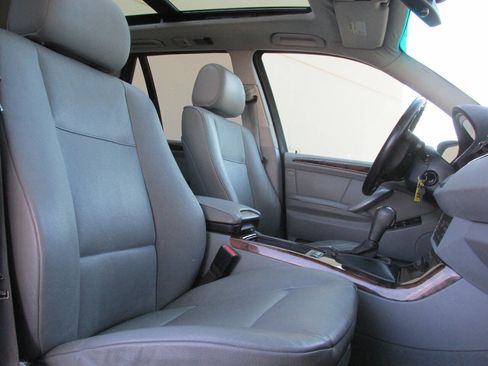 Used 2006 BMW X5 3.0i image 21