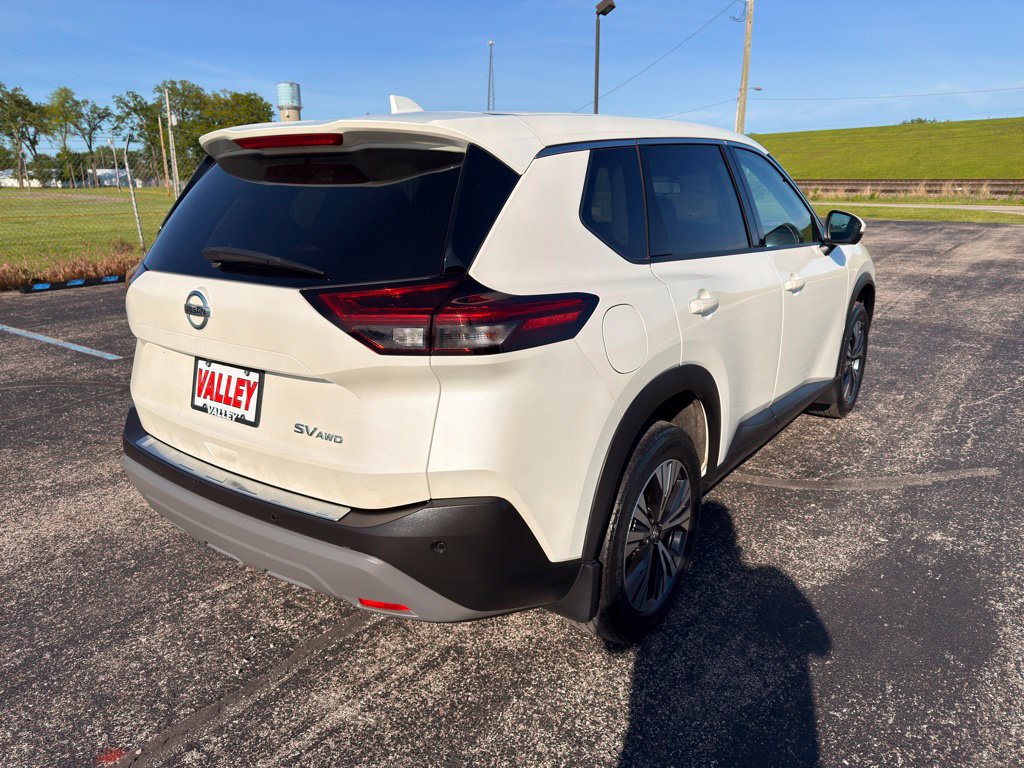 Used 2021 Nissan Rogue SV AWD/4WD image 11
