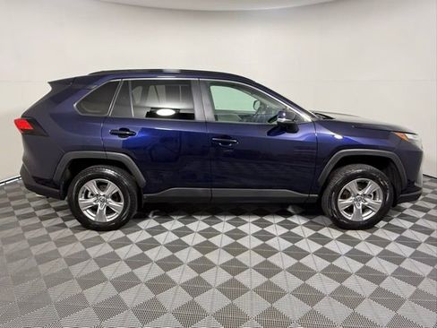 Used 2022 Toyota RAV4 XLE image 7