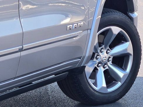 Used 2019 RAM 1500 Limited AWD/4WD image 12