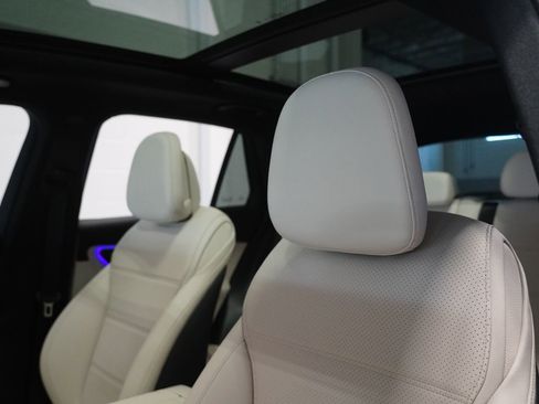 Certified 2026 Mercedes-Benz GLC 300 4MATIC image 12