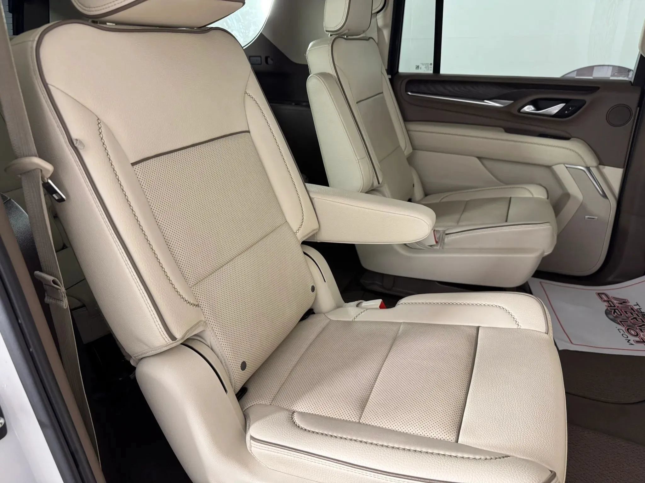 Used 2022 GMC Yukon XL Denali AWD/4WD image 40