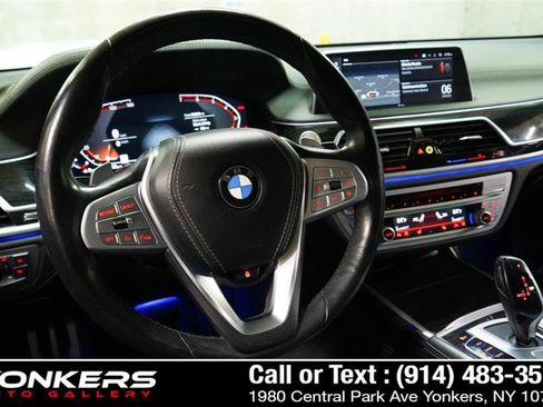 Used 2020 BMW 750i xDrive image 46
