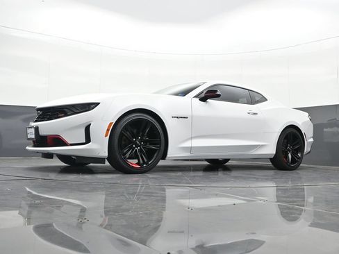 Certified 2023 Chevrolet Camaro LT w/ Redline Edition RWD image 31