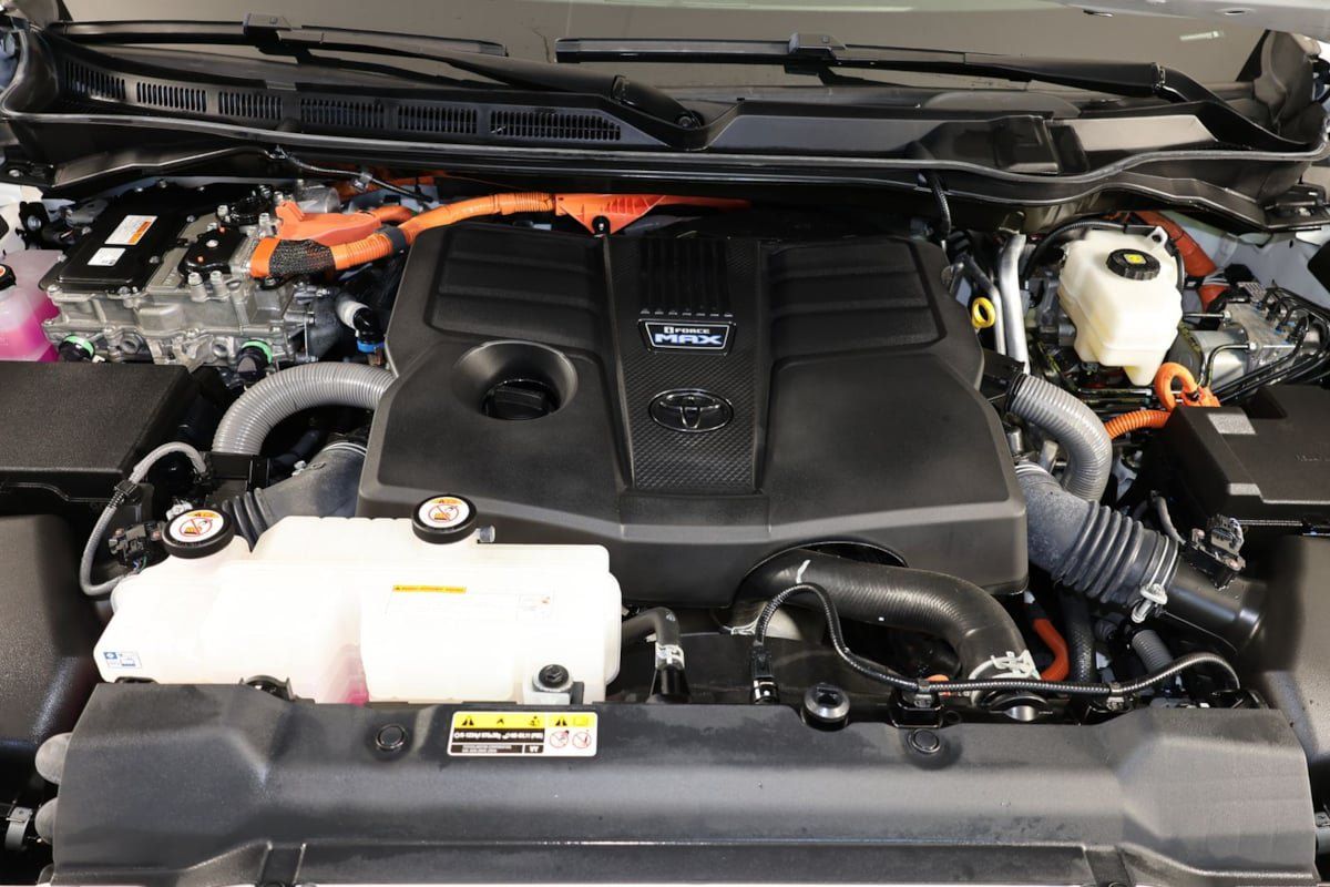 Used 2025 Toyota Sequoia TRD Pro AWD/4WD image 35