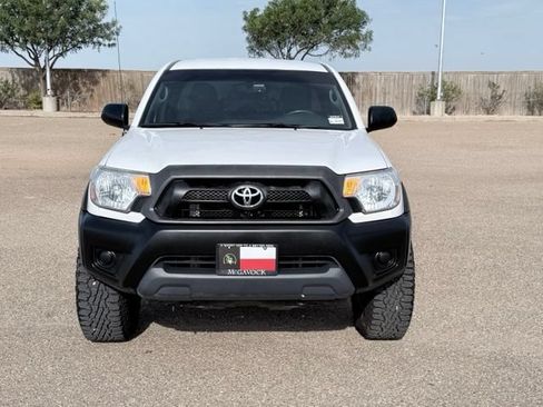 Used 2012 Toyota Tacoma PreRunner RWD image 3