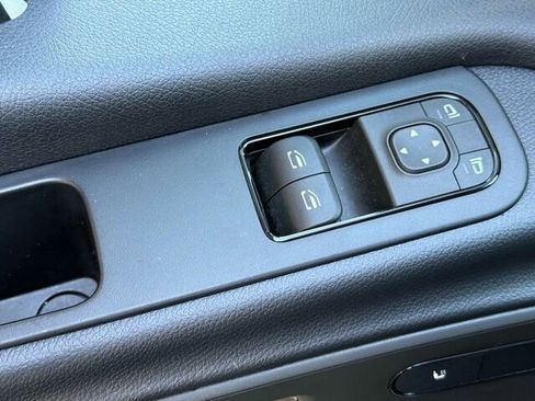 Used 2024 Mercedes-Benz Sprinter 2500 image 14