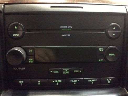 Used 2006 Ford Explorer Limited image 17