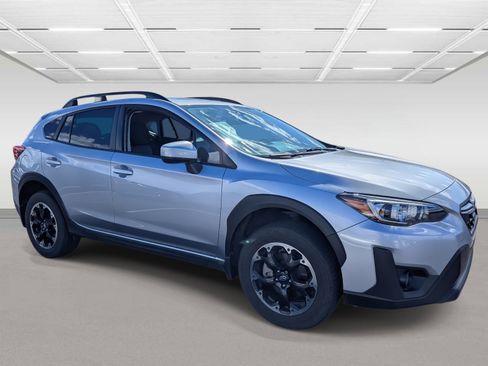 Used 2023 Subaru Crosstrek 2.0i Premium image 7