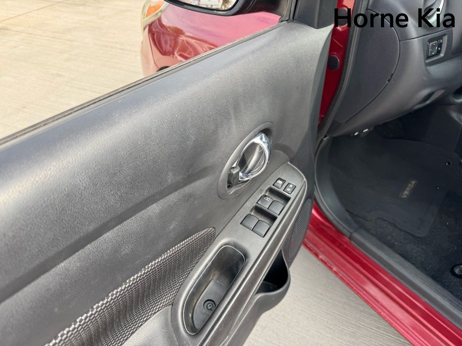 Used 2019 Nissan Versa SV FWD image 11